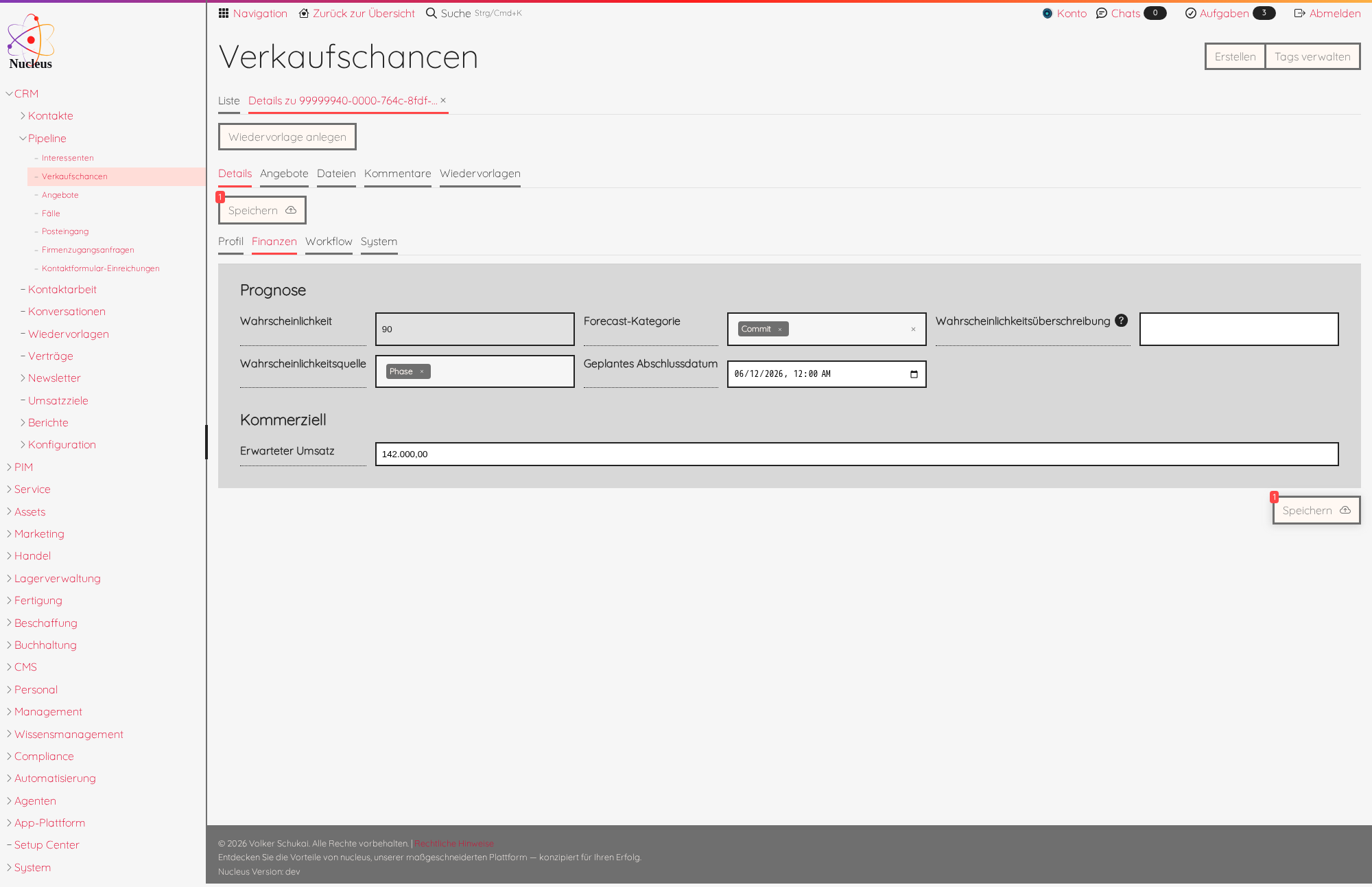 CRM-Chance mit Forecast-Kategorie, Wahrscheinlichkeit, Abschlussdatum und erwartetem Umsatz