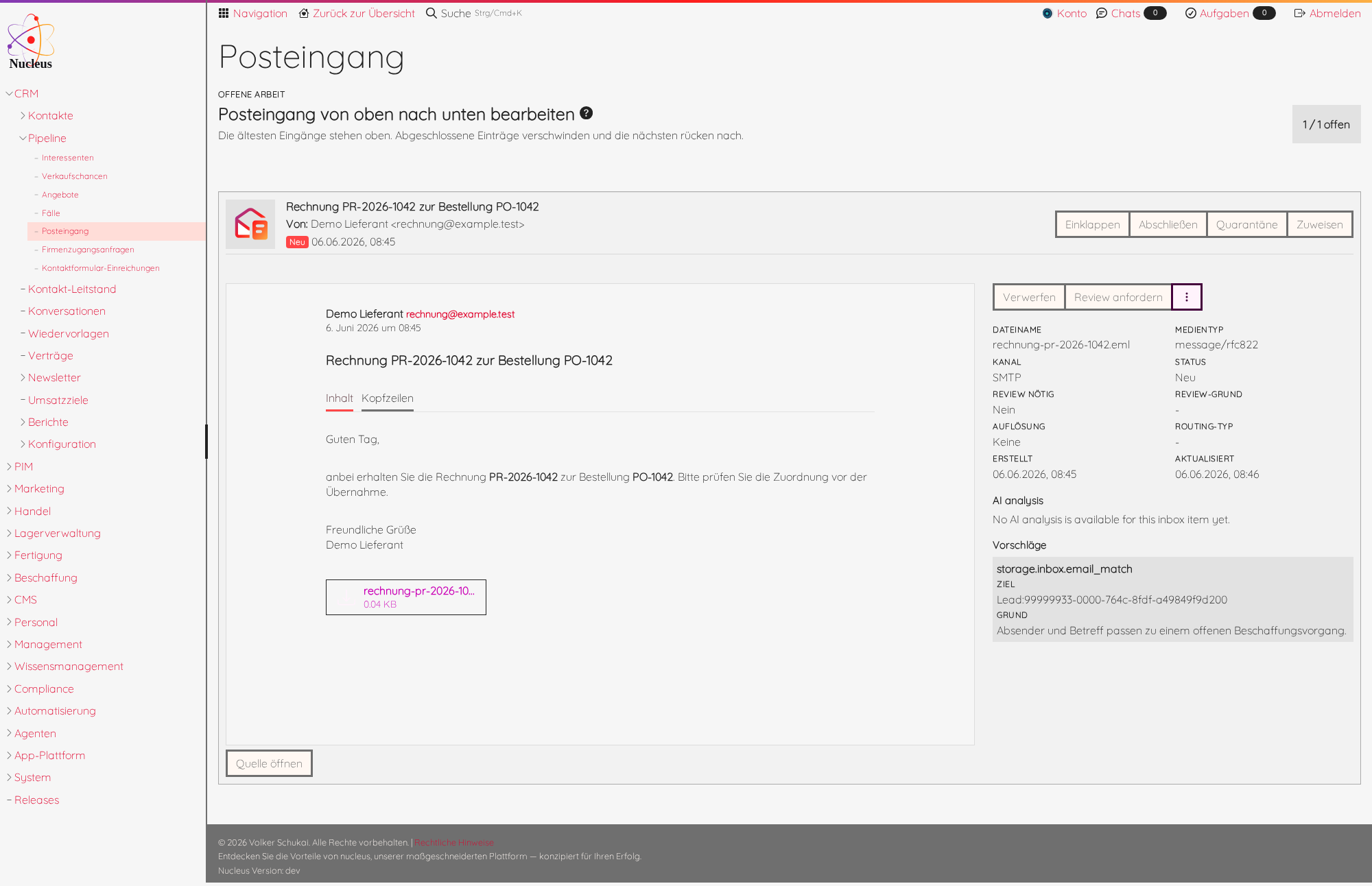 Aufgeklappte Posteingangskachel mit Inhalt, Fakten und Aktionen