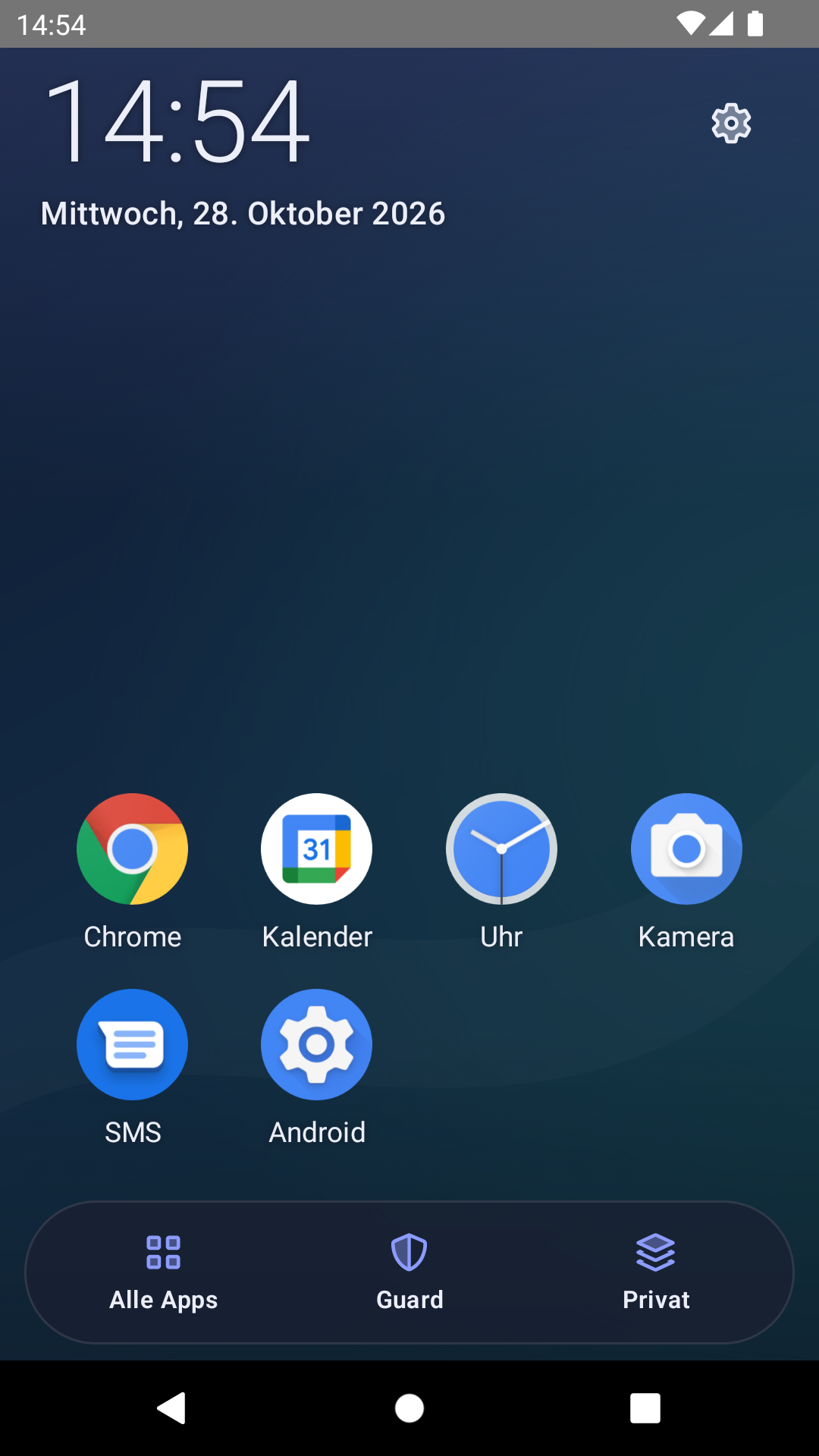 Workspace in the dark Rings design: time, date and six favourite apps on the home screen.